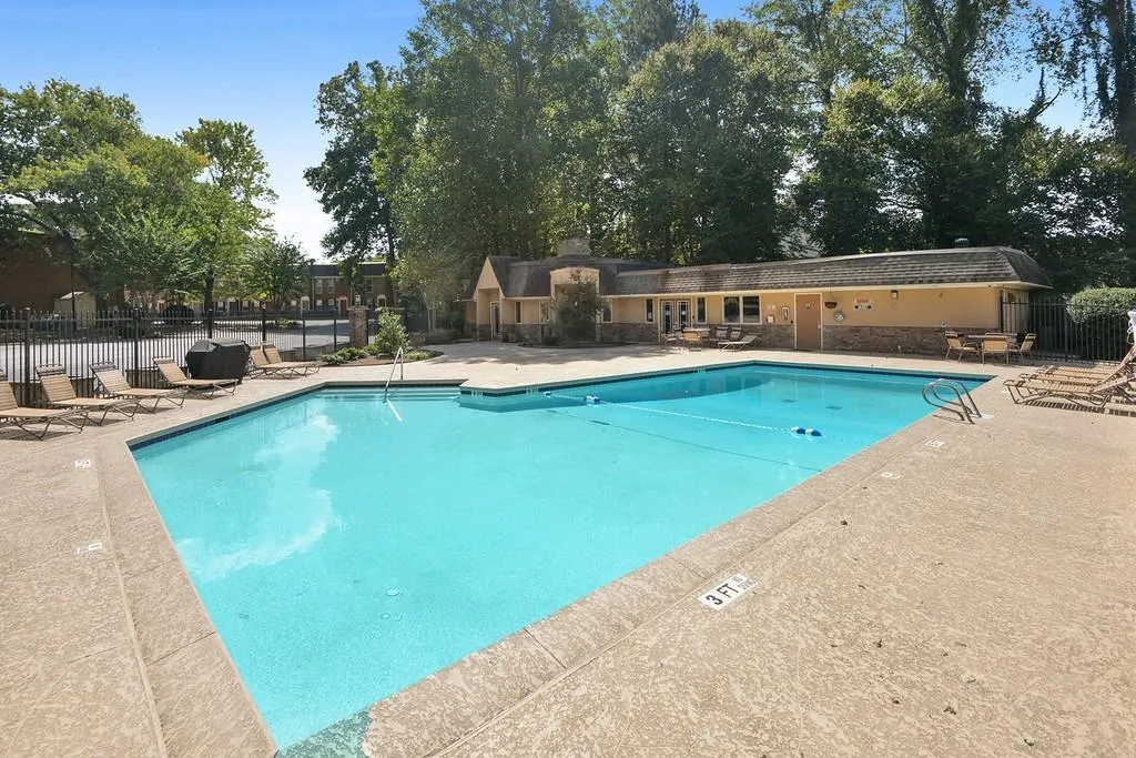 245 Winding River Drive Unit E, Sandy Springs, Georgia 30350, 2 Bedrooms Bedrooms, ,1 BathroomBathrooms,Residential,Sold,245 Winding River Drive Unit E,6623239