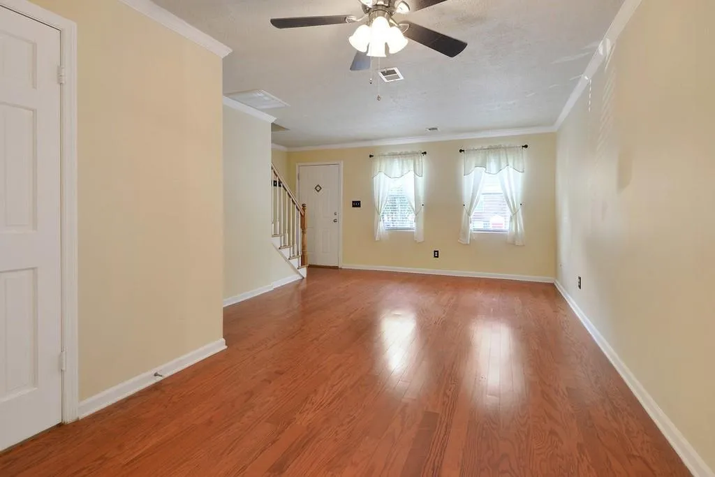 245 Winding River Drive Unit E, Sandy Springs, Georgia 30350, 2 Bedrooms Bedrooms, ,1 BathroomBathrooms,Residential,Sold,245 Winding River Drive Unit E,6623239