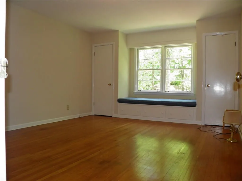 395 River Valley Road Nw, Atlanta, Georgia 30328, 4 Bedrooms Bedrooms, ,3 BathroomsBathrooms,Residential,Sold,395 River Valley Road Nw,5867676