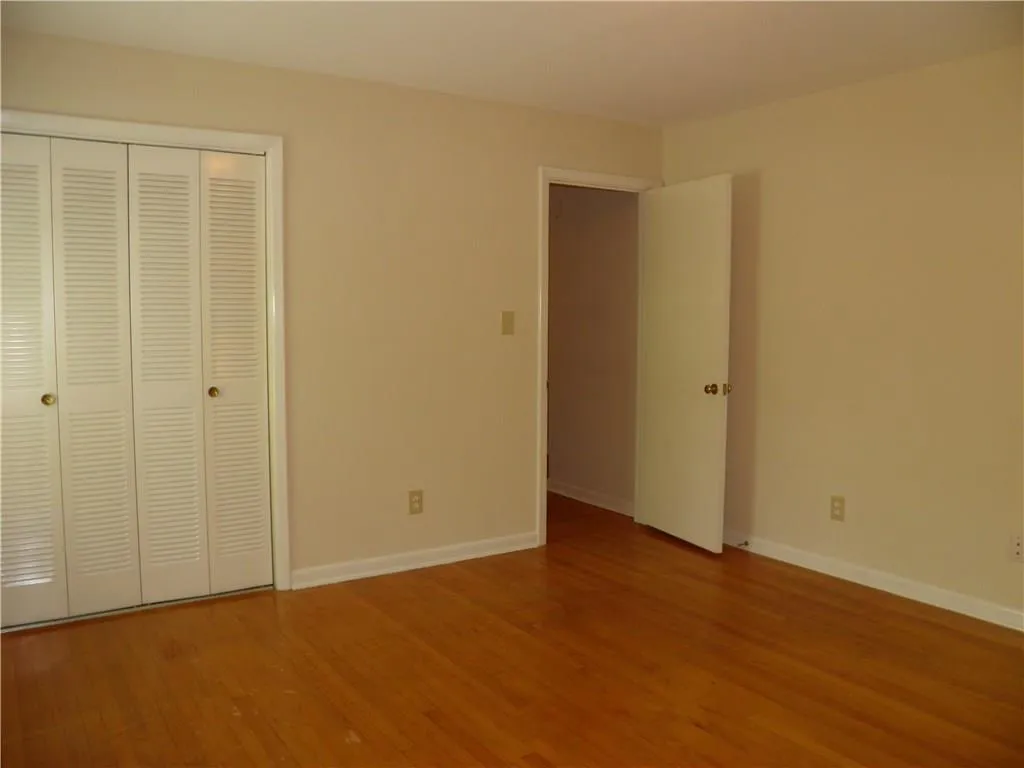 395 River Valley Road Nw, Atlanta, Georgia 30328, 4 Bedrooms Bedrooms, ,3 BathroomsBathrooms,Residential,Sold,395 River Valley Road Nw,5867676
