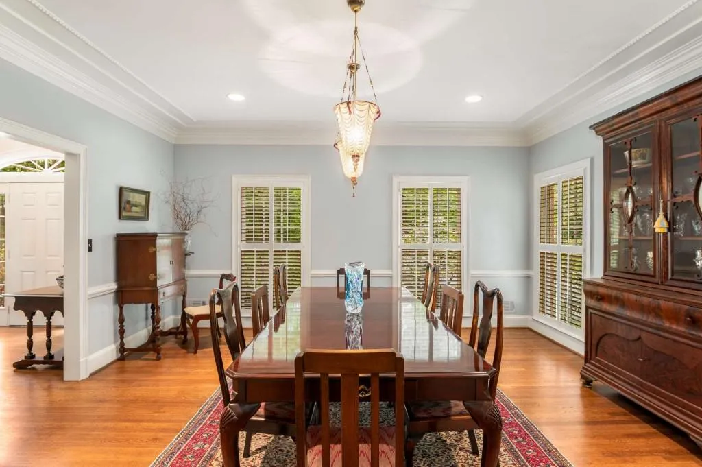 9430 Huntcliff Trace, Sandy Springs, Georgia 30350, 3 Bedrooms Bedrooms, ,3 BathroomsBathrooms,Residential,Sold,9430 Huntcliff Trace,7422430