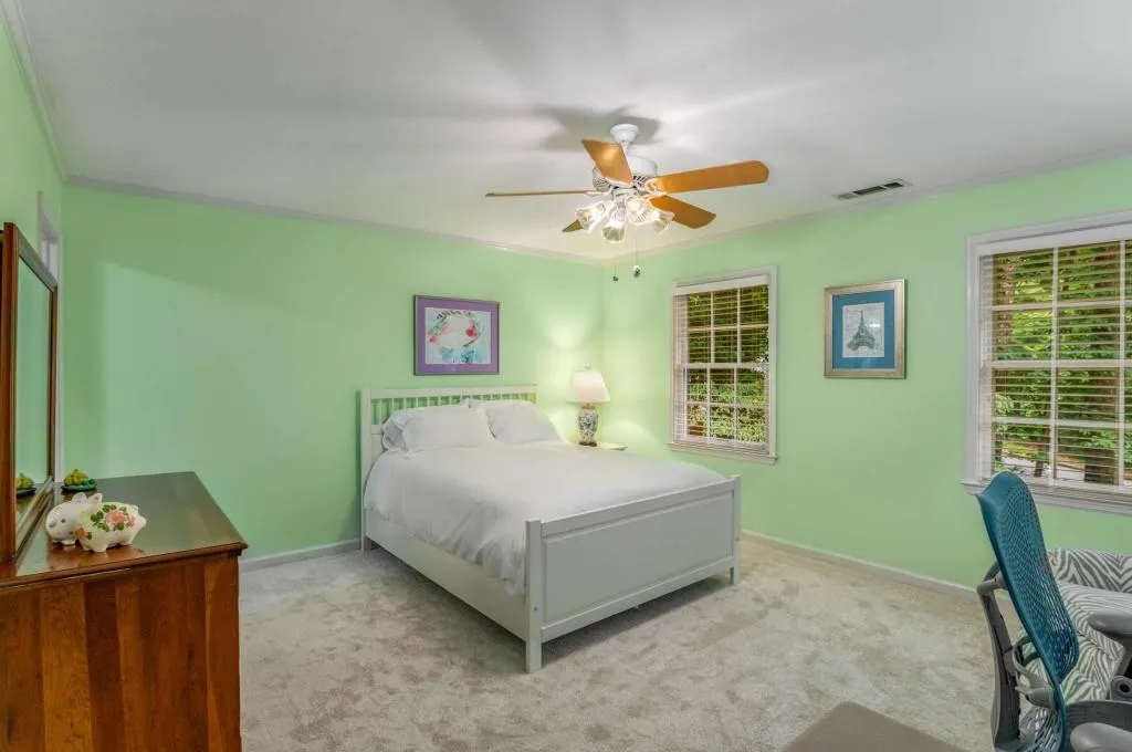 9430 Huntcliff Trace, Sandy Springs, Georgia 30350, 3 Bedrooms Bedrooms, ,3 BathroomsBathrooms,Residential,Sold,9430 Huntcliff Trace,7422430