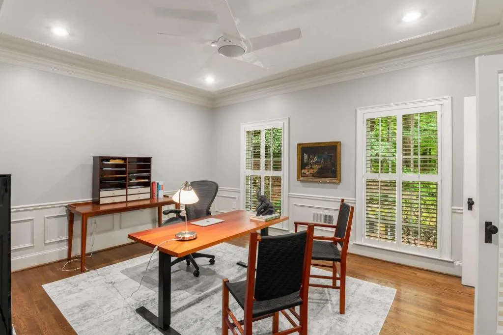 9430 Huntcliff Trace, Sandy Springs, Georgia 30350, 3 Bedrooms Bedrooms, ,3 BathroomsBathrooms,Residential,Sold,9430 Huntcliff Trace,7422430