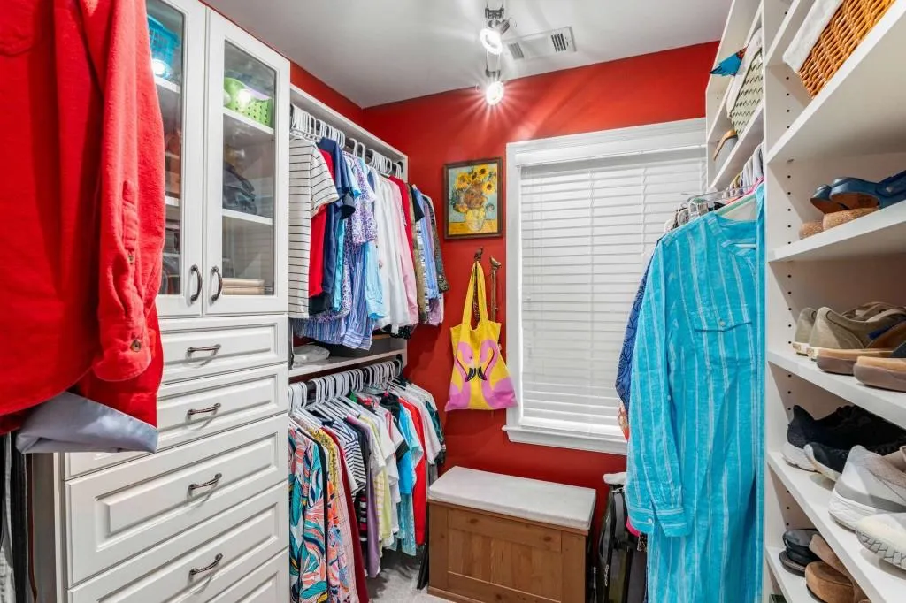 9430 Huntcliff Trace, Sandy Springs, Georgia 30350, 3 Bedrooms Bedrooms, ,3 BathroomsBathrooms,Residential,Sold,9430 Huntcliff Trace,7422430