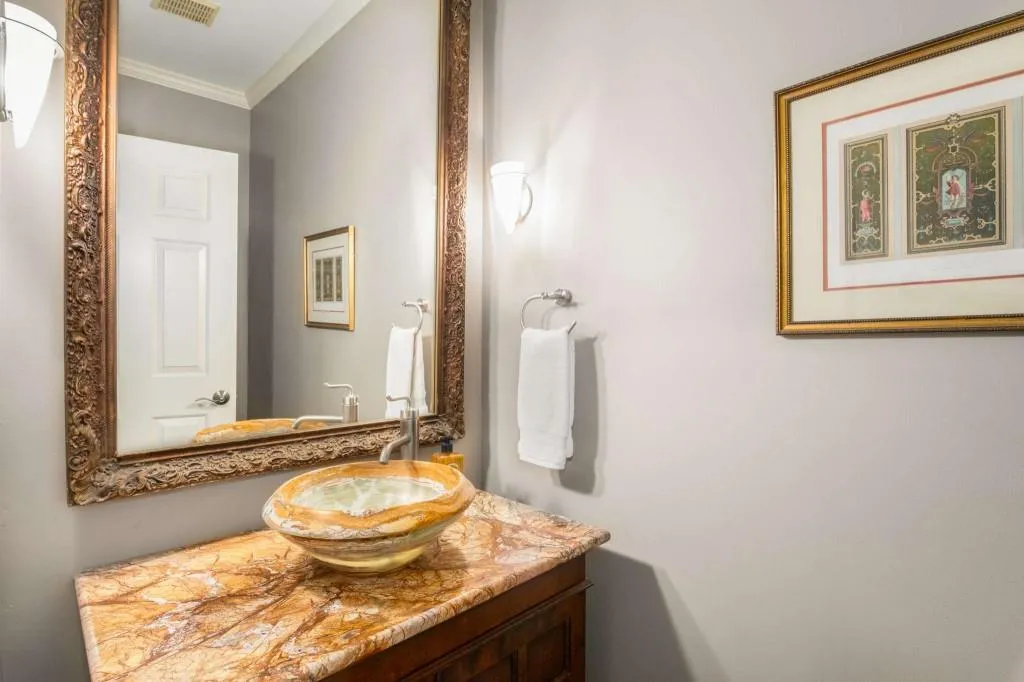 9430 Huntcliff Trace, Sandy Springs, Georgia 30350, 3 Bedrooms Bedrooms, ,3 BathroomsBathrooms,Residential,Sold,9430 Huntcliff Trace,7422430