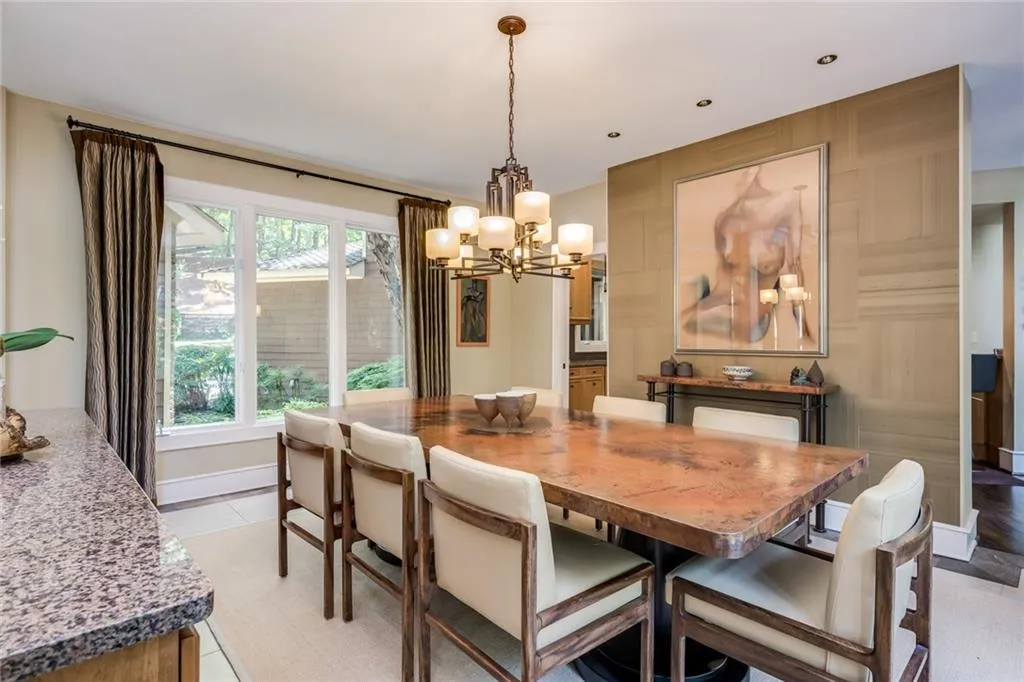 4767 Riverview Road, Atlanta, Georgia 30327, 4 Bedrooms Bedrooms, ,4 BathroomsBathrooms,Residential,Sold,4767 Riverview Road,6662038