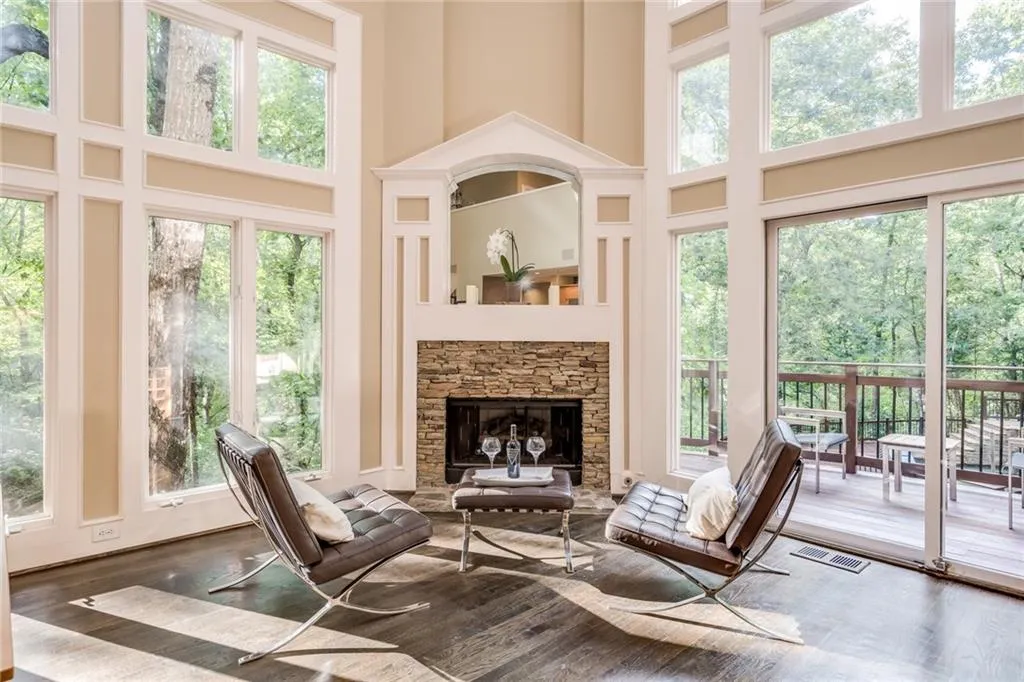 4767 Riverview Road, Atlanta, Georgia 30327, 4 Bedrooms Bedrooms, ,4 BathroomsBathrooms,Residential,Sold,4767 Riverview Road,6662038