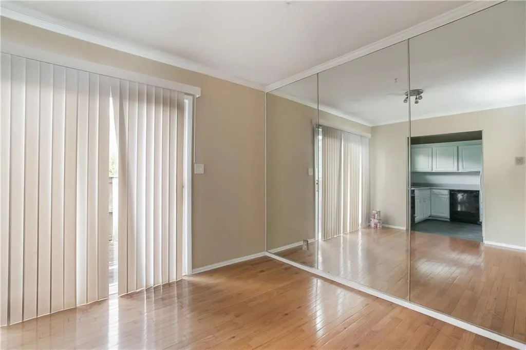 5650 Kingsport Drive Unit 6, Atlanta, Georgia 30342, 3 Bedrooms Bedrooms, ,2 BathroomsBathrooms,Residential,Sold,5650 Kingsport Drive Unit 6,6107290