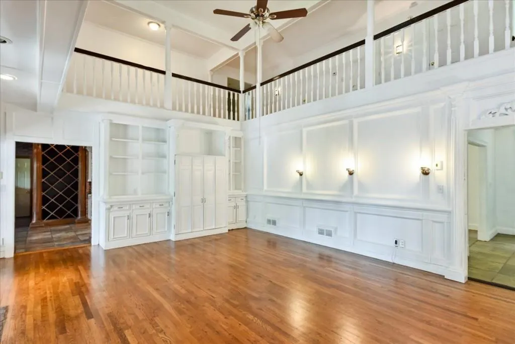 8970 Huntcliff Trace, Sandy Springs, Georgia 30350, 6 Bedrooms Bedrooms, ,6 BathroomsBathrooms,Residential,Sold,8970 Huntcliff Trace,6900649
