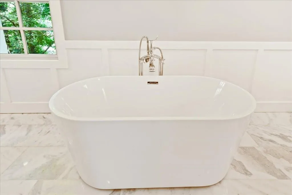 8970 Huntcliff Trace, Sandy Springs, Georgia 30350, 6 Bedrooms Bedrooms, ,6 BathroomsBathrooms,Residential,Sold,8970 Huntcliff Trace,6900649