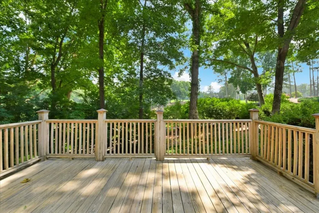 8970 Huntcliff Trace, Sandy Springs, Georgia 30350, 6 Bedrooms Bedrooms, ,6 BathroomsBathrooms,Residential,Sold,8970 Huntcliff Trace,6900649