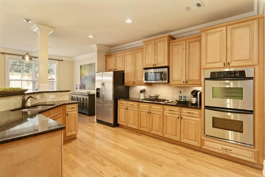7880 Glisten Avenue, Sandy Springs, Georgia 30328, 3 Bedrooms Bedrooms, ,2 BathroomsBathrooms,Residential,Sold,7880 Glisten Avenue,6936076