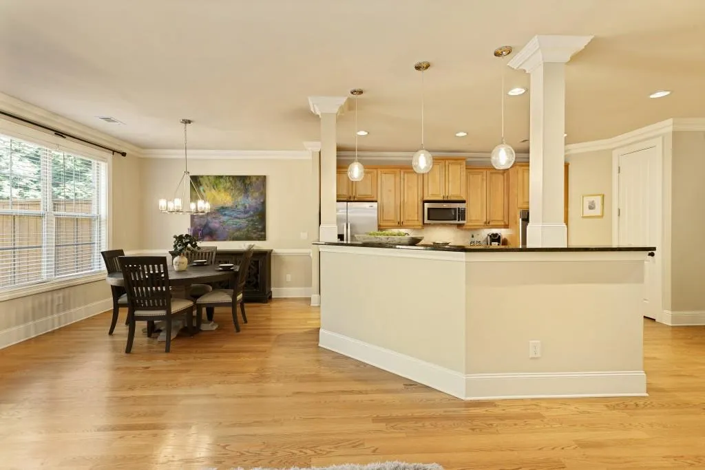 7880 Glisten Avenue, Sandy Springs, Georgia 30328, 3 Bedrooms Bedrooms, ,2 BathroomsBathrooms,Residential,Sold,7880 Glisten Avenue,6936076