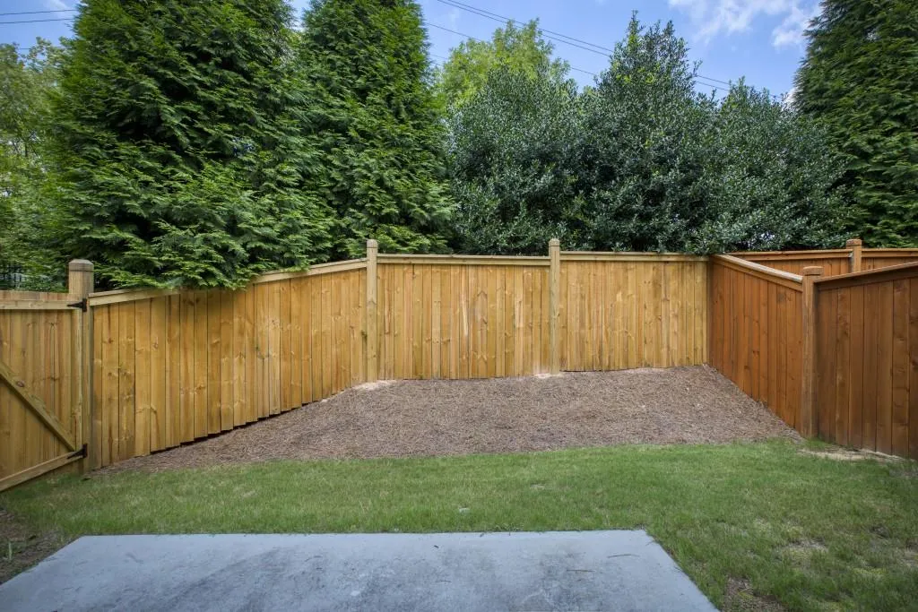 7880 Glisten Avenue, Sandy Springs, Georgia 30328, 3 Bedrooms Bedrooms, ,2 BathroomsBathrooms,Residential,Sold,7880 Glisten Avenue,6936076