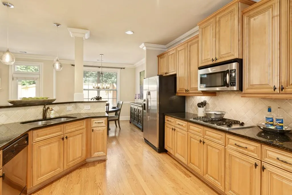7880 Glisten Avenue, Sandy Springs, Georgia 30328, 3 Bedrooms Bedrooms, ,2 BathroomsBathrooms,Residential,Sold,7880 Glisten Avenue,6936076