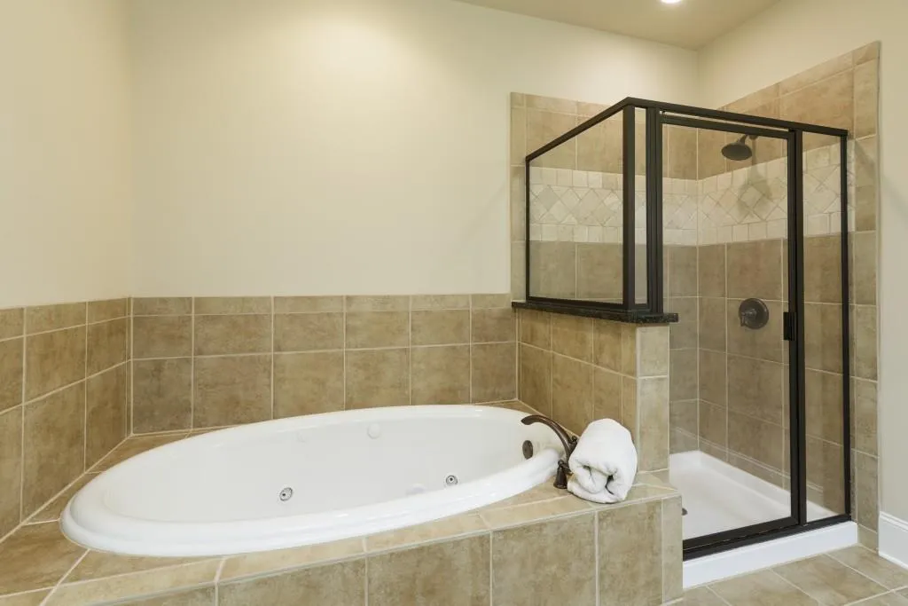 7880 Glisten Avenue, Sandy Springs, Georgia 30328, 3 Bedrooms Bedrooms, ,2 BathroomsBathrooms,Residential,Sold,7880 Glisten Avenue,6936076