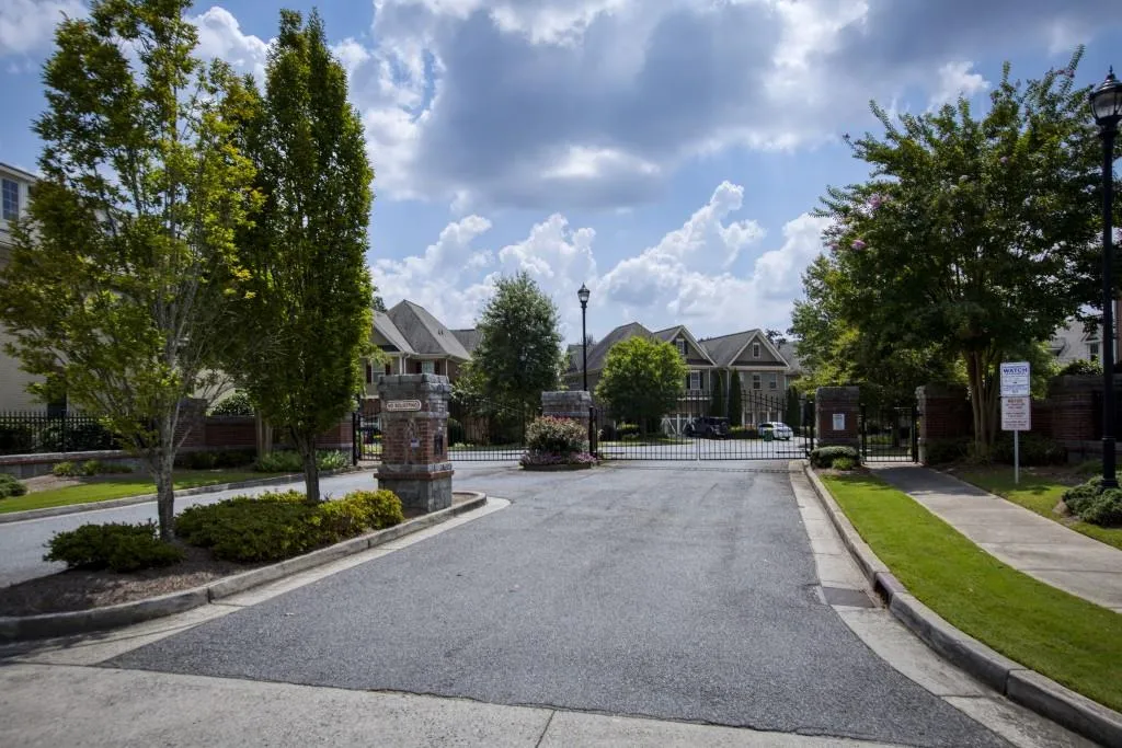 7880 Glisten Avenue, Sandy Springs, Georgia 30328, 3 Bedrooms Bedrooms, ,2 BathroomsBathrooms,Residential,Sold,7880 Glisten Avenue,6936076