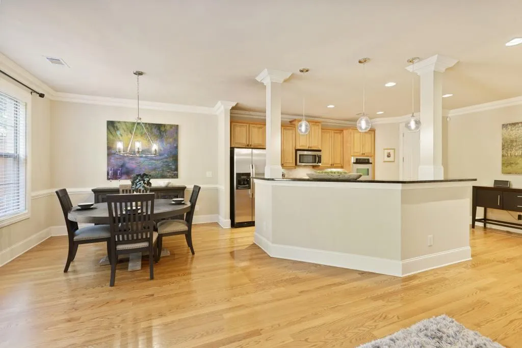 7880 Glisten Avenue, Sandy Springs, Georgia 30328, 3 Bedrooms Bedrooms, ,2 BathroomsBathrooms,Residential,Sold,7880 Glisten Avenue,6936076