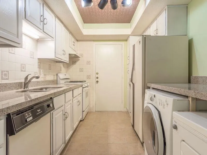 6851 Roswell Road Ne Unit H36, Atlanta, Georgia 30328, 2 Bedrooms Bedrooms, ,2 BathroomsBathrooms,Residential,Sold,6851 Roswell Road Ne Unit H36,5610306