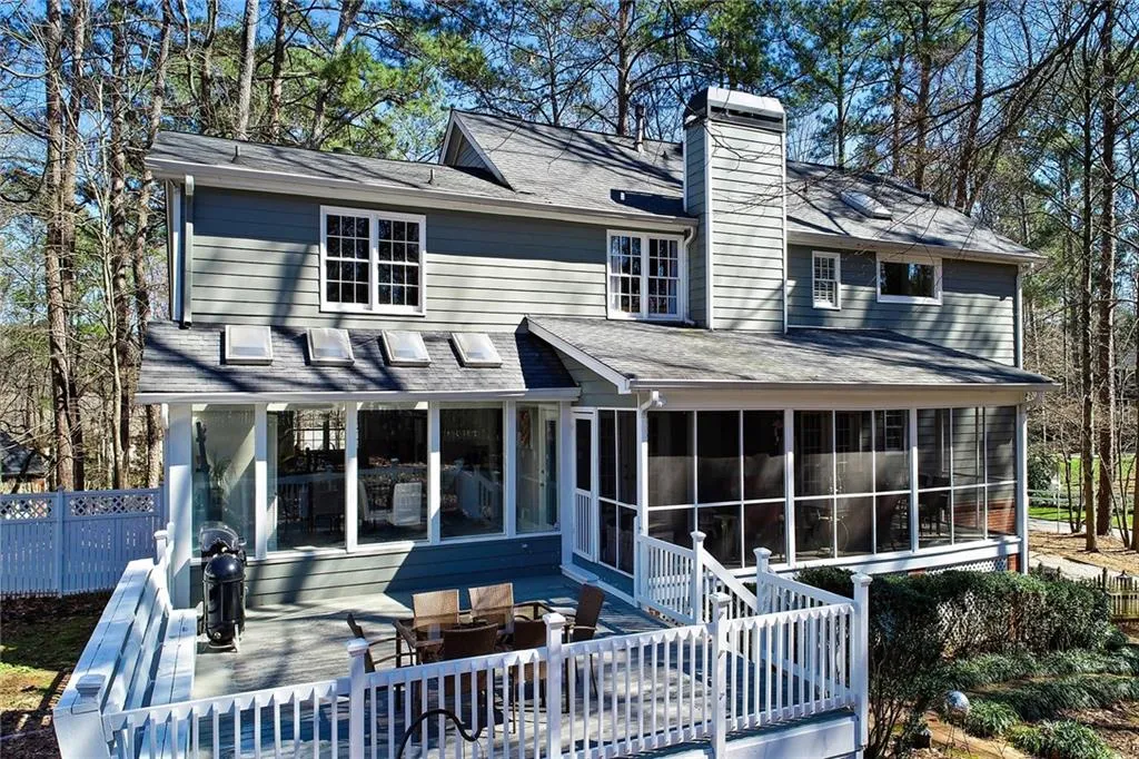10 Serendipity Way, Sandy Springs, Georgia 30350, 4 Bedrooms Bedrooms, ,4 BathroomsBathrooms,Residential,Sold,10 Serendipity Way,6681879