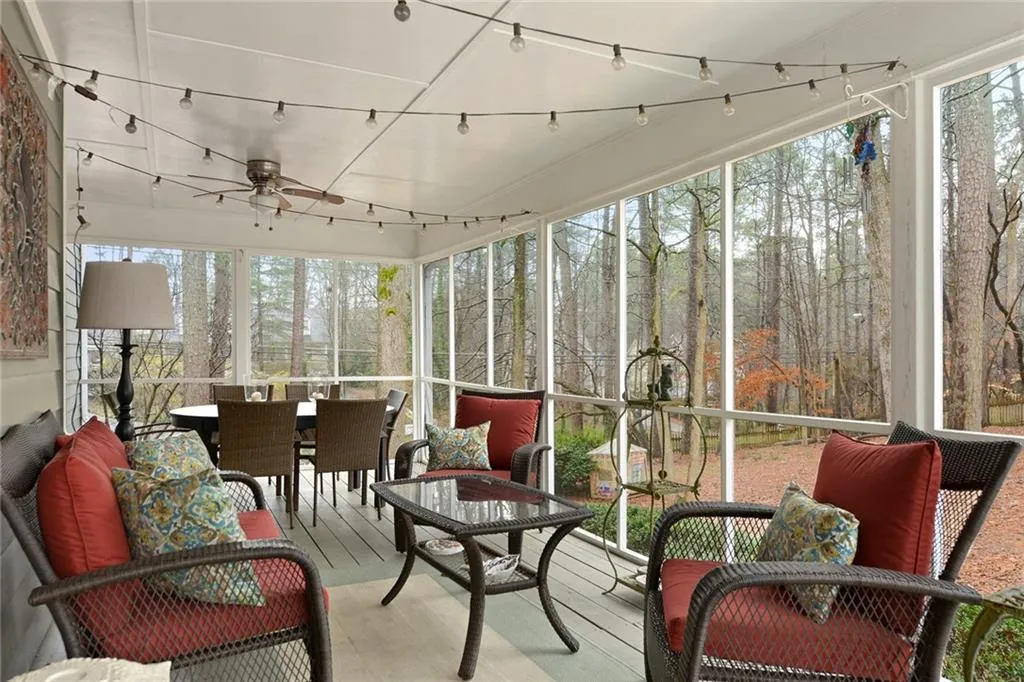 10 Serendipity Way, Sandy Springs, Georgia 30350, 4 Bedrooms Bedrooms, ,4 BathroomsBathrooms,Residential,Sold,10 Serendipity Way,6681879