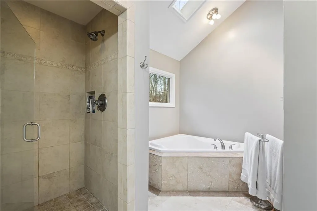 10 Serendipity Way, Sandy Springs, Georgia 30350, 4 Bedrooms Bedrooms, ,4 BathroomsBathrooms,Residential,Sold,10 Serendipity Way,6681879