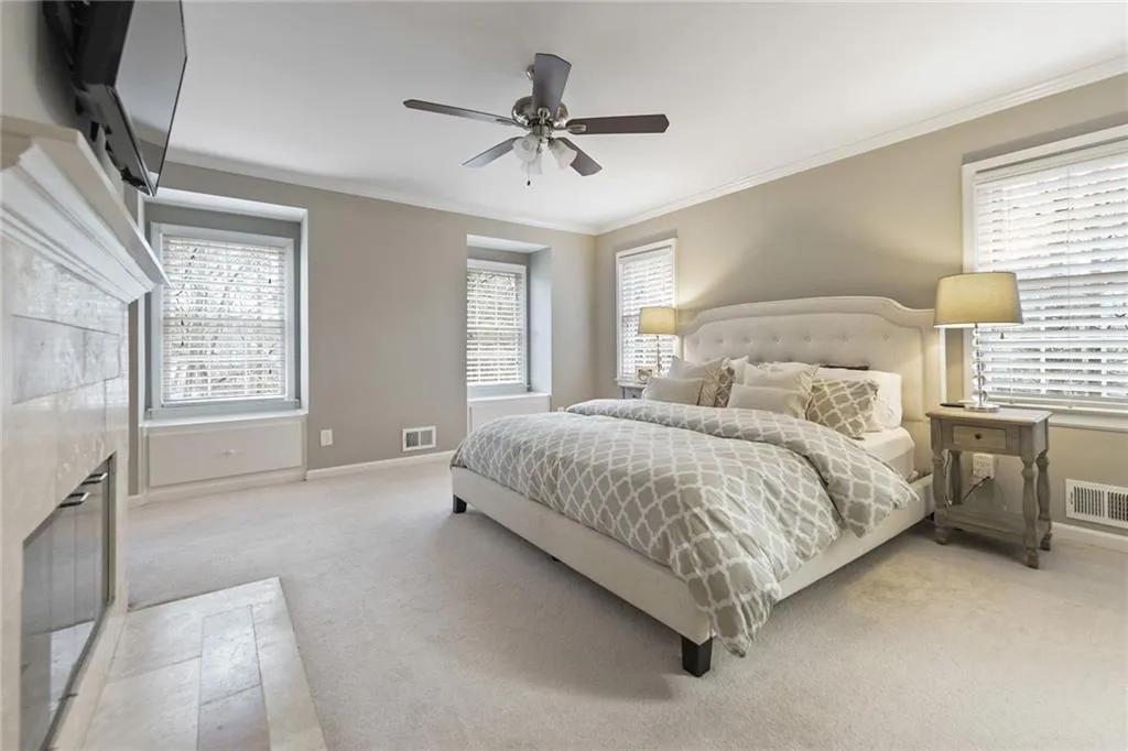 10 Serendipity Way, Sandy Springs, Georgia 30350, 4 Bedrooms Bedrooms, ,4 BathroomsBathrooms,Residential,Sold,10 Serendipity Way,6681879
