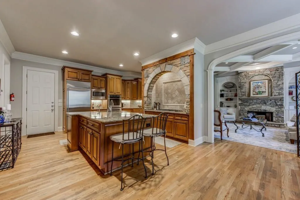 7878 Stratford Lane, Atlanta, Georgia 30350, 6 Bedrooms Bedrooms, ,5 BathroomsBathrooms,Residential,Sold,7878 Stratford Lane,6562374