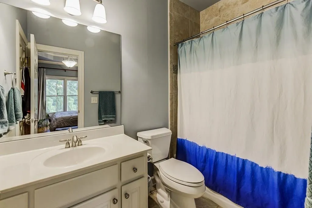 7878 Stratford Lane, Atlanta, Georgia 30350, 6 Bedrooms Bedrooms, ,5 BathroomsBathrooms,Residential,Sold,7878 Stratford Lane,6562374