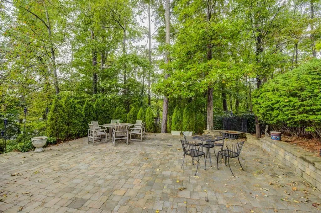 7878 Stratford Lane, Atlanta, Georgia 30350, 6 Bedrooms Bedrooms, ,5 BathroomsBathrooms,Residential,Sold,7878 Stratford Lane,6562374