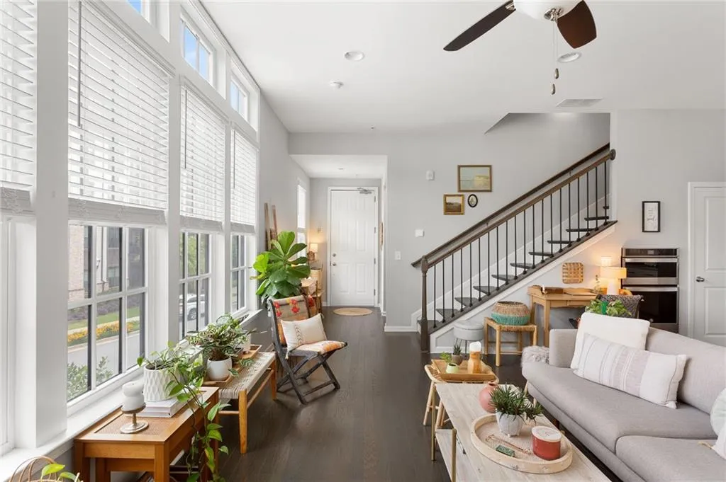 6432 Canopy Drive, Atlanta, Georgia 30328, 1 Bedroom Bedrooms, ,1 BathroomBathrooms,Residential,For Sale,6432 Canopy Drive,7616477