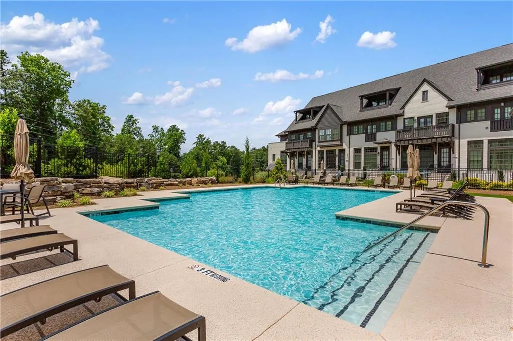 6432 Canopy Drive, Atlanta, Georgia 30328, 1 Bedroom Bedrooms, ,1 BathroomBathrooms,Residential,For Sale,6432 Canopy Drive,7616477