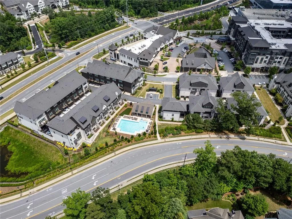 6432 Canopy Drive, Atlanta, Georgia 30328, 1 Bedroom Bedrooms, ,1 BathroomBathrooms,Residential,For Sale,6432 Canopy Drive,7616477