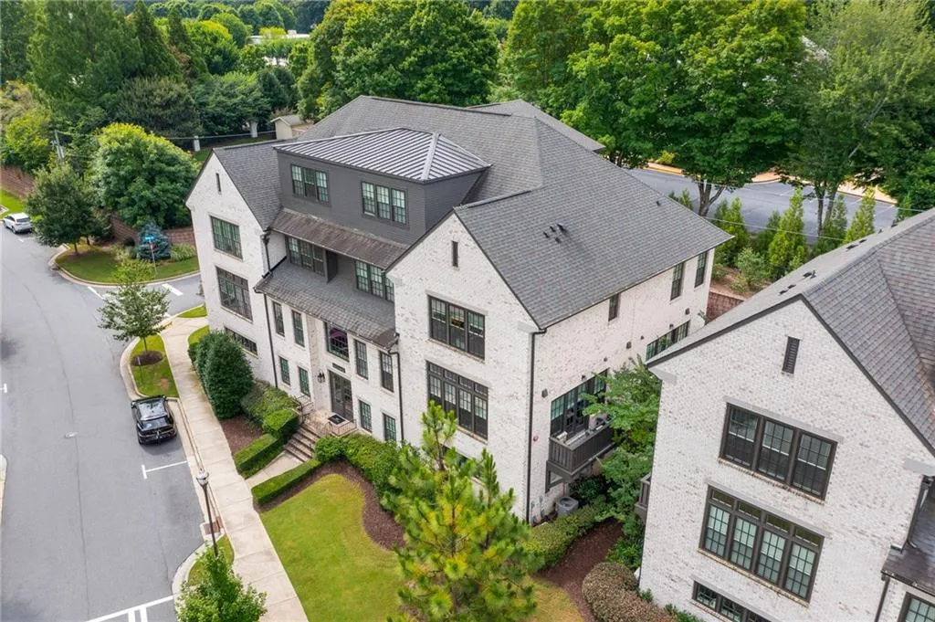 6432 Canopy Drive, Atlanta, Georgia 30328, 1 Bedroom Bedrooms, ,1 BathroomBathrooms,Residential,For Sale,6432 Canopy Drive,7616477