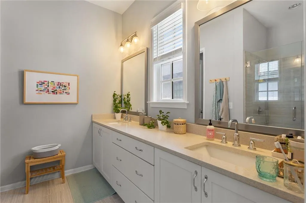 6432 Canopy Drive, Atlanta, Georgia 30328, 1 Bedroom Bedrooms, ,1 BathroomBathrooms,Residential,For Sale,6432 Canopy Drive,7616477