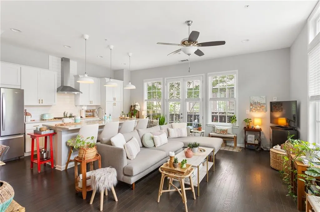 6432 Canopy Drive, Atlanta, Georgia 30328, 1 Bedroom Bedrooms, ,1 BathroomBathrooms,Residential,For Sale,6432 Canopy Drive,7616477