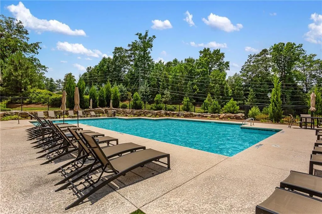 6432 Canopy Drive, Atlanta, Georgia 30328, 1 Bedroom Bedrooms, ,1 BathroomBathrooms,Residential,For Sale,6432 Canopy Drive,7616477