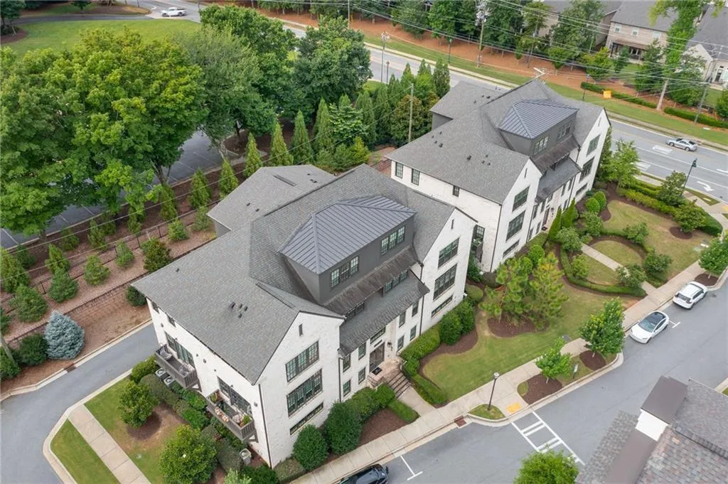 6432 Canopy Drive, Atlanta, Georgia 30328, 1 Bedroom Bedrooms, ,1 BathroomBathrooms,Residential,For Sale,6432 Canopy Drive,7616477