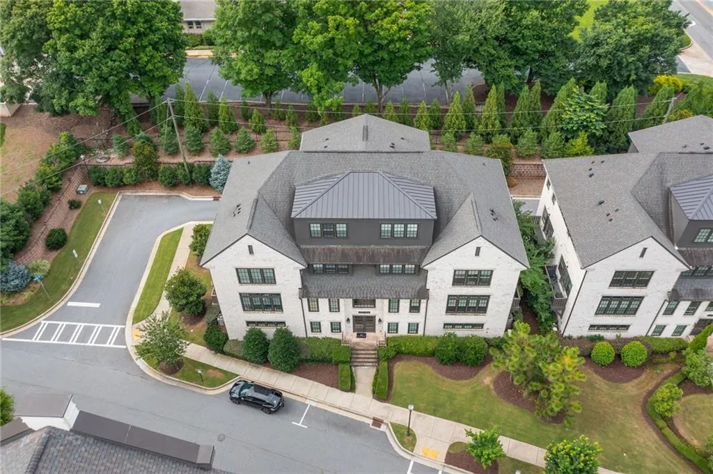 6432 Canopy Drive, Atlanta, Georgia 30328, 1 Bedroom Bedrooms, ,1 BathroomBathrooms,Residential,For Sale,6432 Canopy Drive,7616477