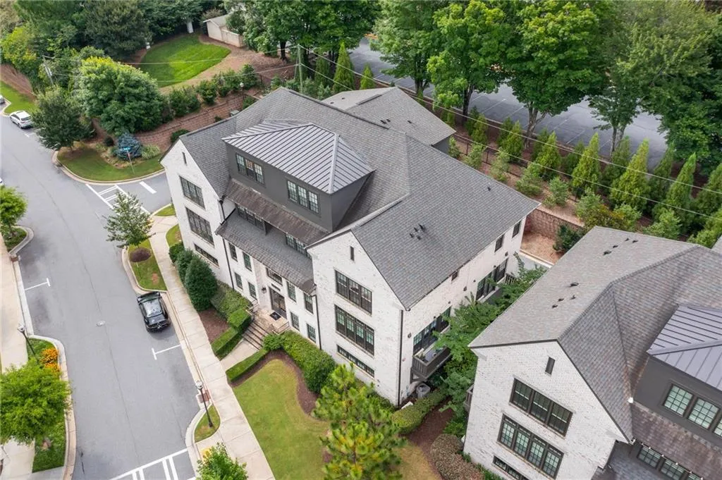 6432 Canopy Drive, Atlanta, Georgia 30328, 1 Bedroom Bedrooms, ,1 BathroomBathrooms,Residential,For Sale,6432 Canopy Drive,7616477
