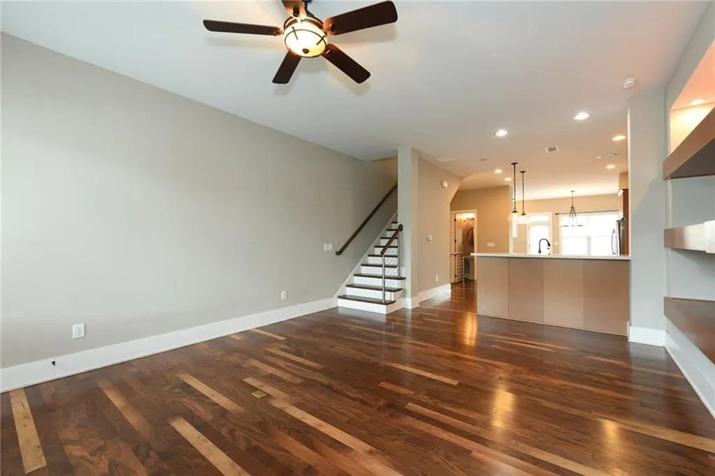 305 Alderwood Lane, Sandy Springs, Georgia 30328, 3 Bedrooms Bedrooms, ,3 BathroomsBathrooms,Residential,Sold,305 Alderwood Lane,6061504