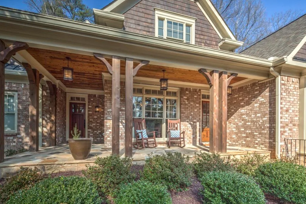 4695 Huntley Drive, Atlanta, Georgia 30342, 5 Bedrooms Bedrooms, ,5 BathroomsBathrooms,Residential,Sold,4695 Huntley Drive,5644271