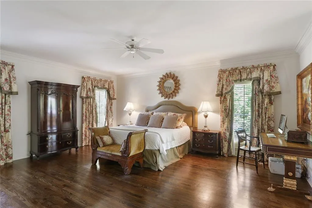 5405 Vernon Walk, Atlanta, Georgia 30327, 5 Bedrooms Bedrooms, ,3 BathroomsBathrooms,Residential,Sold,5405 Vernon Walk,6538058