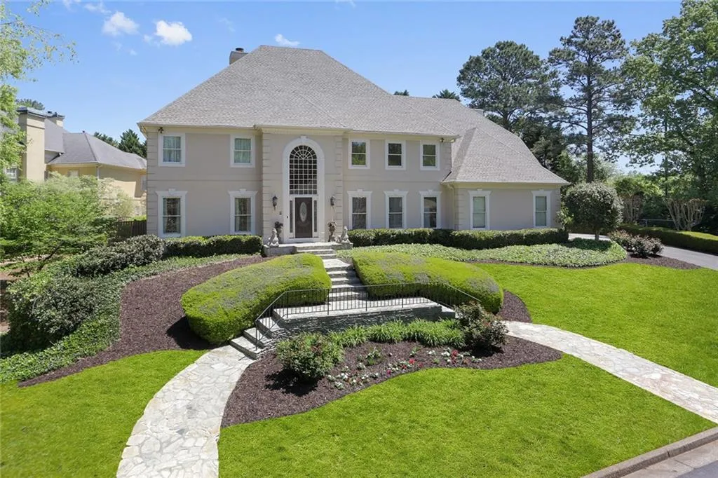 5405 Vernon Walk, Atlanta, Georgia 30327, 5 Bedrooms Bedrooms, ,3 BathroomsBathrooms,Residential,Sold,5405 Vernon Walk,6538058