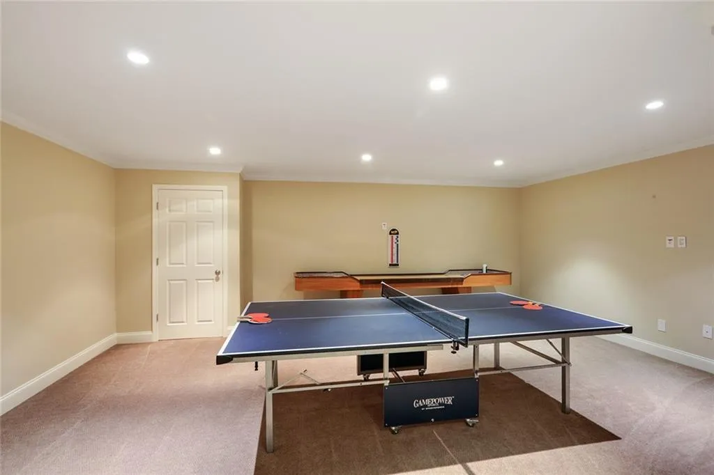 5405 Vernon Walk, Atlanta, Georgia 30327, 5 Bedrooms Bedrooms, ,3 BathroomsBathrooms,Residential,Sold,5405 Vernon Walk,6538058