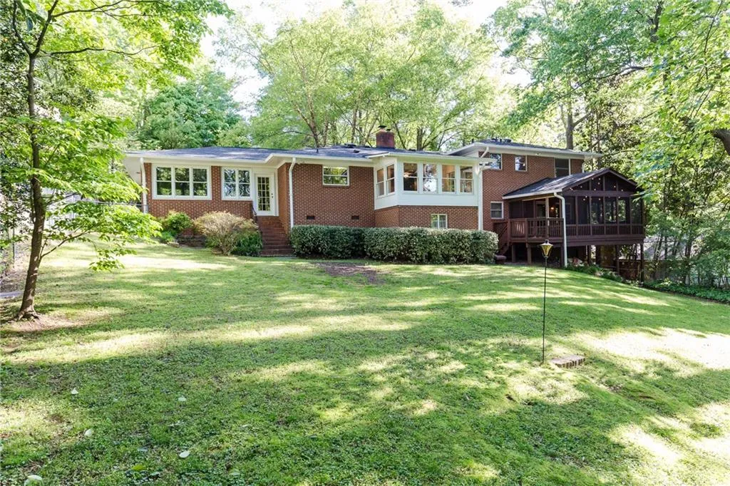 385 Montevallo Drive, Sandy Springs, Georgia 30342, 4 Bedrooms Bedrooms, ,3 BathroomsBathrooms,Residential,Sold,385 Montevallo Drive,6009016 385 Montevallo Drive, Sandy Springs, Georgia 30342, 4 Bedrooms Bedrooms, ,3 BathroomsBathrooms,Residential,Sold,385 Montevallo Drive,6009016