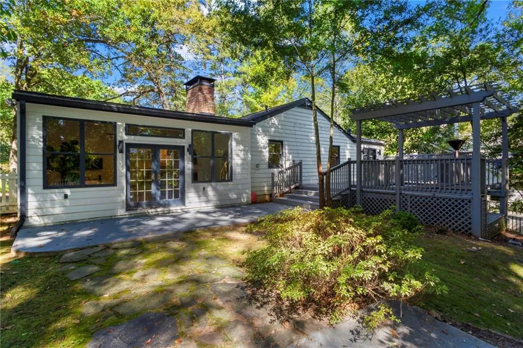 1788 Moores Mill Road Nw, Atlanta, Georgia 30318, 3 Bedrooms Bedrooms, ,2 BathroomsBathrooms,Residential,For Sale,1788 Moores Mill Road Nw,7667120