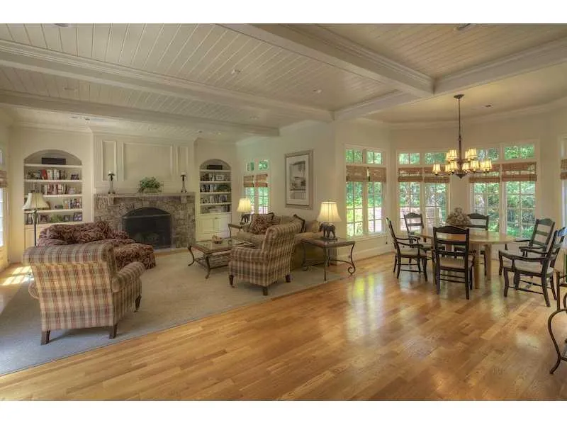 720 Tanglewood Trail Nw, Atlanta, Georgia 30327, 5 Bedrooms Bedrooms, ,4 BathroomsBathrooms,Residential,Sold,720 Tanglewood Trail Nw,5040192