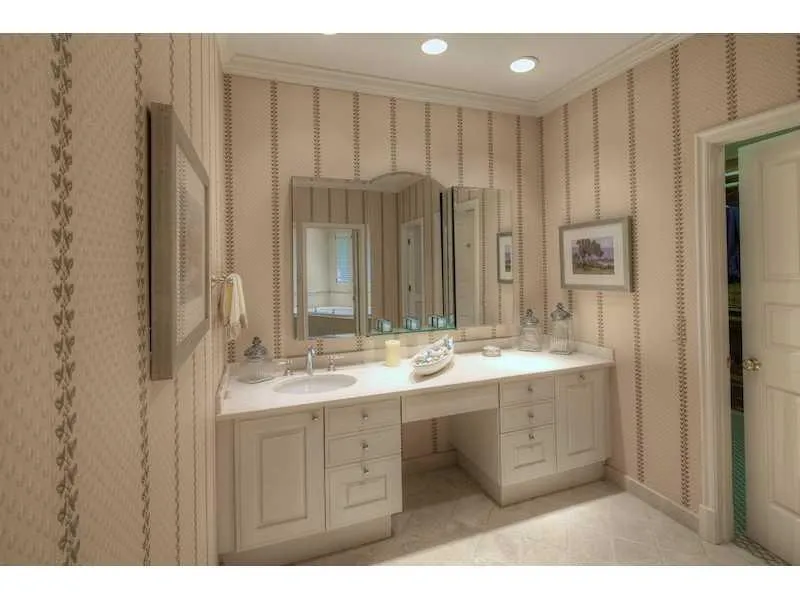 720 Tanglewood Trail Nw, Atlanta, Georgia 30327, 5 Bedrooms Bedrooms, ,4 BathroomsBathrooms,Residential,Sold,720 Tanglewood Trail Nw,5040192