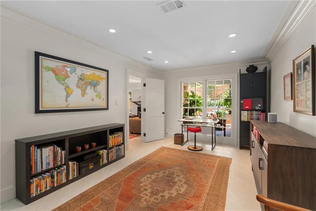 Atlanta, Georgia 30305, 4 Bedrooms Bedrooms, ,3 BathroomsBathrooms,Residential,For Sale,7585097